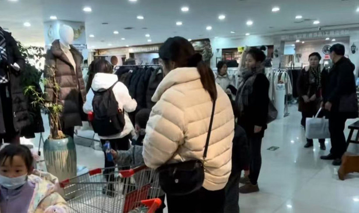 艾石服饰模式 合肥崛起的新零售样本如何搅动中国服装业